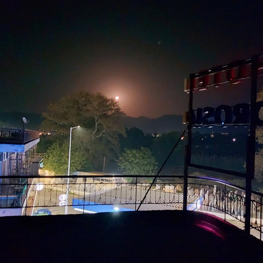 Hotel Drosia Messini Bagian luar foto