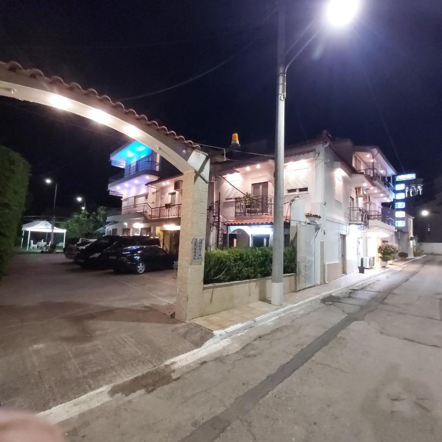 Hotel Drosia Messini Bagian luar foto