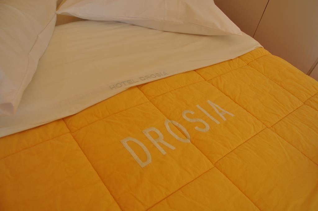 Hotel Drosia Messini Bagian luar foto